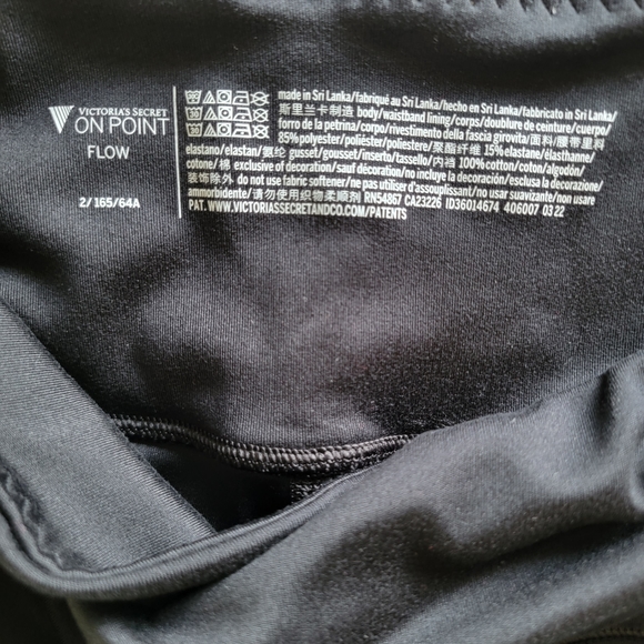 Victoria Secret On Point Flow Black Leggings Size 2 - Picture 6 of 7